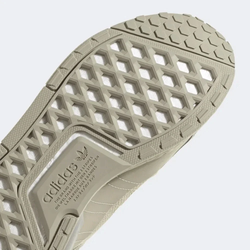 [NEW] Women's adidas NMD_V3 Shoes Gray‎ GZ2134